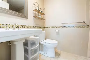 4206 W Wisconsin Ave, Tampa, FL 33616 - Photo 29