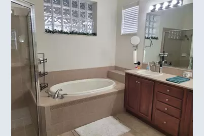 920 Regal Manor Way, Sun City Center, FL 33573 - Photo 23