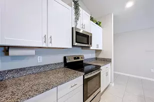 5420 Leslie Canyon Dr, Wimauma, FL 33598 - Photo 21