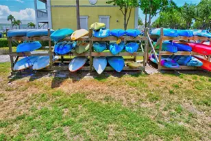 4875 Coquina Key Dr SE, Saint Petersburg, FL 33705 - Photo 35