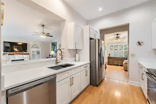 2792 Golf Lake Dr, Plant City, FL 33566 - Photo 11