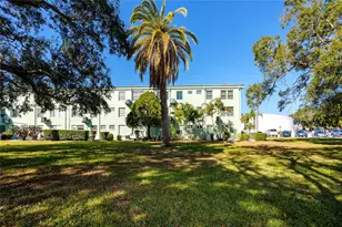 2359 Finlandia Ln, Clearwater, FL 33763 - Photo 5