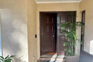 522 Wynnwood Dr, Brandon, FL 33511 - Photo 3