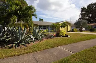 1433 Ruth Rd, Dunedin, FL 34698 - Photo 5