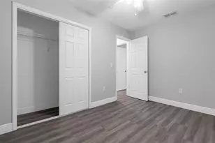 913 York Dr, Brandon, FL 33510 - Photo 21