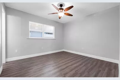 913 York Drive, Brandon, FL 33510 - Photo 13