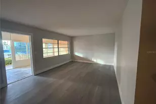 4700 Cove Cir, Madeira Beach, FL 33708 - Photo 7