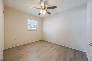 736 Hull St, Lakeland, FL 33805 - Photo 9