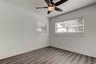 4105 W Oakellar Ave, Tampa, FL 33611 - Photo 35