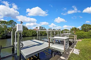 4354 Outrigger Ln, Tampa, FL 33615 - Photo 13