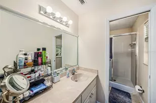 12710 Greenmoor Dr, Tampa, FL 33618 - Photo 23