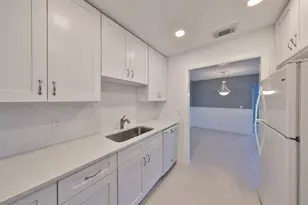 124 Gloucester Blvd, Sun City Center, FL 33573 - Photo 15