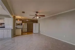 5501 80th St N, Saint Petersburg, FL 33709 - Photo 11