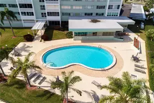 31 Island Way, Clearwater Beach, FL 33767 - Photo 37