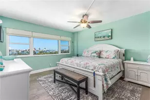 31 Island Way, Clearwater Beach, FL 33767 - Photo 19