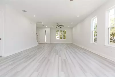 4718 W Knights Avenue, Tampa, FL 33611 - Photo 7