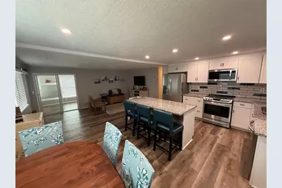4655 Madison Avenue, Zephyrhills, FL 33541 - Photo 11