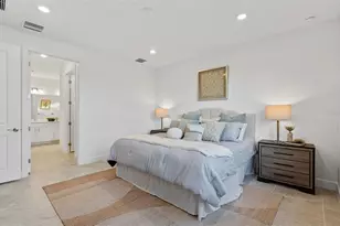 18921 Indian Rock Pl, Lakewood Ranch, FL 34211 - Photo 13