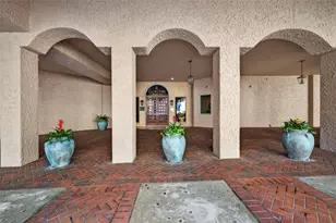 288 Beach Dr NE, Saint Petersburg, FL 33701 - Photo 3