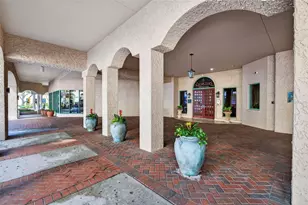 288 Beach Dr NE, Saint Petersburg, FL 33701 - Photo 5