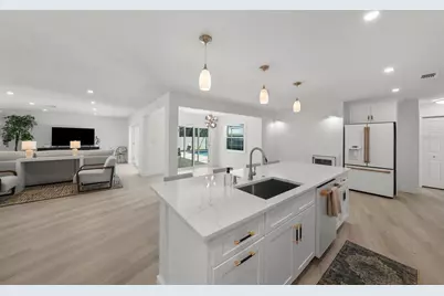 5884 51st Street S, Saint Petersburg, FL 33715 - Photo 17