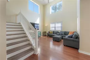 7808 Carriage Pointe Dr, Gibsonton, FL 33534 - Photo 9