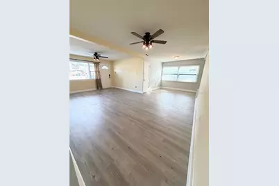 3448 19th Street N, Saint Petersburg, FL 33713 - Photo 3