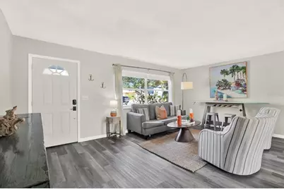 1241 12th Court SW, Largo, FL 33770 - Photo 7