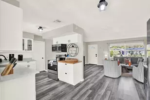 1241 12th Ct SW, Largo, FL 33770 - Photo 3