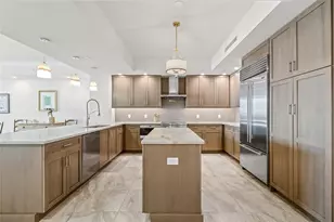 795 Collany Rd, Saint Petersburg, FL 33715 - Photo 9