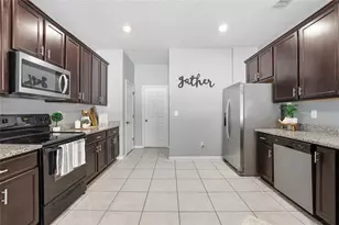 7512 Sunshine Bridge Ave, Gibsonton, FL 33534 - Photo 13