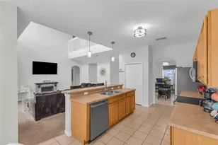 164 Lancaster Dr, Davenport, FL 33897 - Photo 11