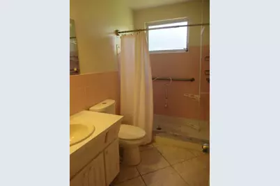 2402 Ecuadorian Way #8, Clearwater, FL 33763 - Photo 15