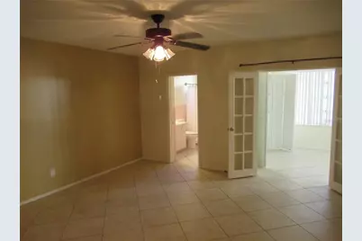 2402 Ecuadorian Way #8, Clearwater, FL 33763 - Photo 11