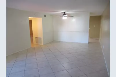 2402 Ecuadorian Way #8, Clearwater, FL 33763 - Photo 3