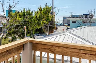 140 142nd Ave E, Madeira Beach, FL 33708 - Photo 23