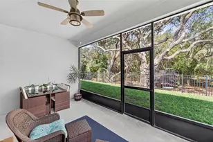 11404 Blue Woods Dr, Riverview, FL 33569 - Photo 9