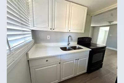 4611 N Hubert Avenue #11, Tampa, FL 33614 - Photo 7