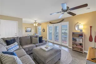 5072 Starfish Dr SE, Saint Petersburg, FL 33705 - Photo 9