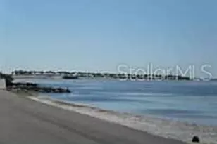 1716 Golf View Dr, Tarpon Springs, FL 34689 - Photo 31