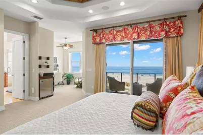 10042 Gulf Boulevard, Treasure Island, FL 33706 - Photo 23