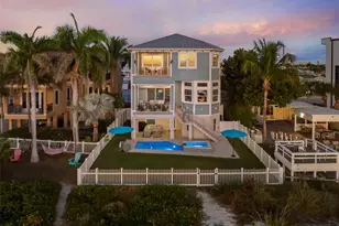 10042 Gulf Blvd, Treasure Island, FL 33706 - Photo 3