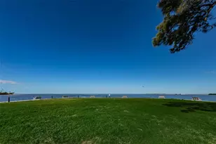 421 Windrush Bay Dr, Tarpon Springs, FL 34689 - Photo 49