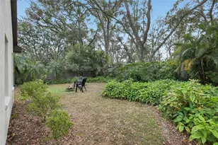 4632 Whispering Park Ln, Tampa, FL 33614 - Photo 29