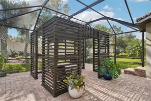 8433 Alberata Vista Dr, Tampa, FL 33647 - Photo 17