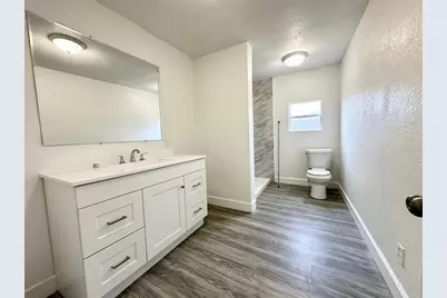 3905 54th Avenue N, Saint Petersburg, FL 33714 - Photo 9