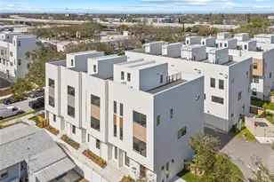 307 15th St N, Saint Petersburg, FL 33705 - Photo 1