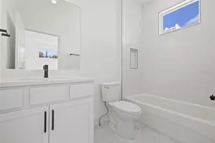 307 15th St N, Saint Petersburg, FL 33705 - Photo 31