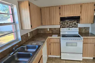 9224 Camino Villa Blvd, Tampa, FL 33635 - Photo 17