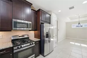20112 Sorano Hill Pl, Tampa, FL 33647 - Photo 11